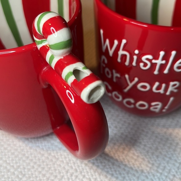 Hallmark Christmas Bundle • Red and White Holiday Dinnerware Set Home Decor - Picture 5 of 9